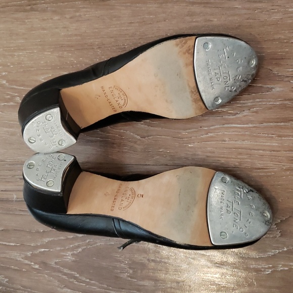 (7.5) Freed of London Made in England Hand-Lasted Mary Jane Style Tap Shoes - Picture 7 of 16